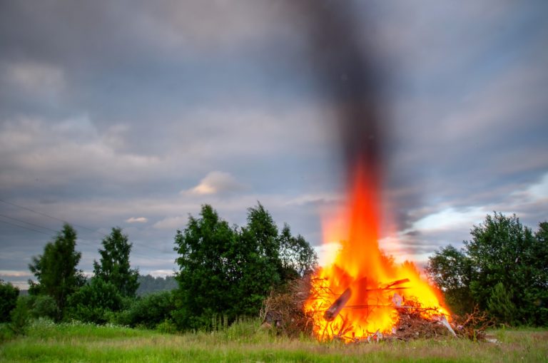 Jaanitule pildistamine väärib korralikku eeltööd