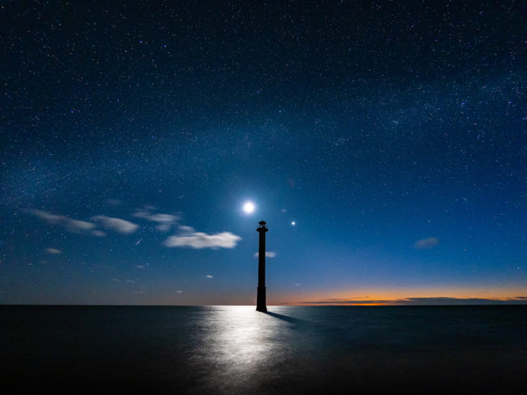 Nädalafoto autoriks on Tõnu Ling: “Kuu ja Veenus Linnutee all”