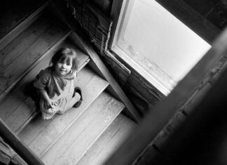 Vaiksete lugude talletaja: Fotografiskas avaneb tunnustatud Läti fotograafi Inta Ruka näitus